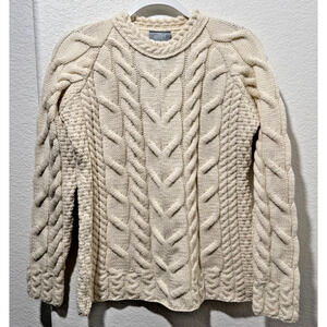 Aran Woolen Mills Womens Cable Sweater M Irish Super Soft Merino Wool